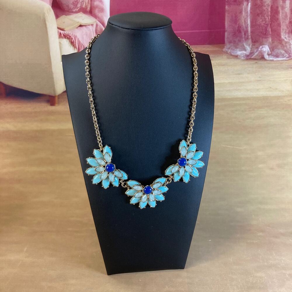 0081 Banana Republic Blue Floral Cabochon Bib-Style Necklace Gold Tone EUC